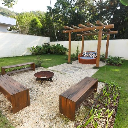 Estaleiro Com Charme - Ar, Churras E Pet Friendly Balneário Camboriú المظهر الخارجي الصورة