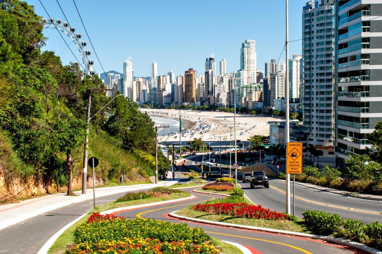 Estaleiro Com Charme - Ar, Churras E Pet Friendly Balneário Camboriú المظهر الخارجي الصورة